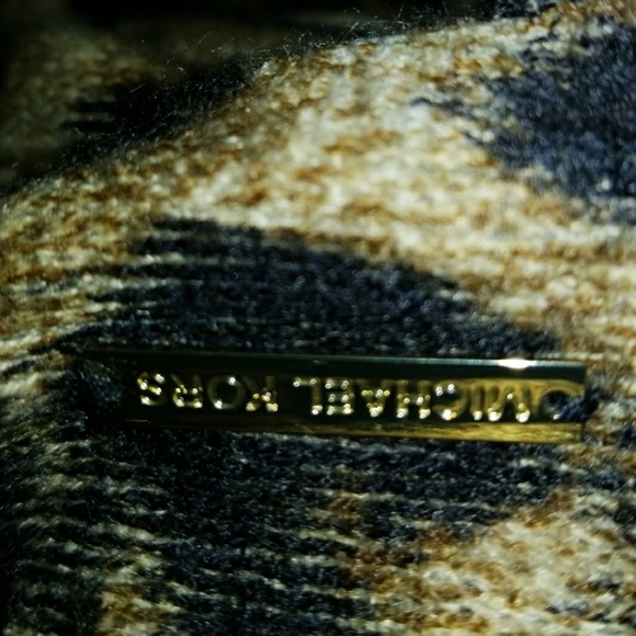 BEAUTIFUL TEXTURED MICHEAL KORS INFINITY!!! - Picture 2 of 4
